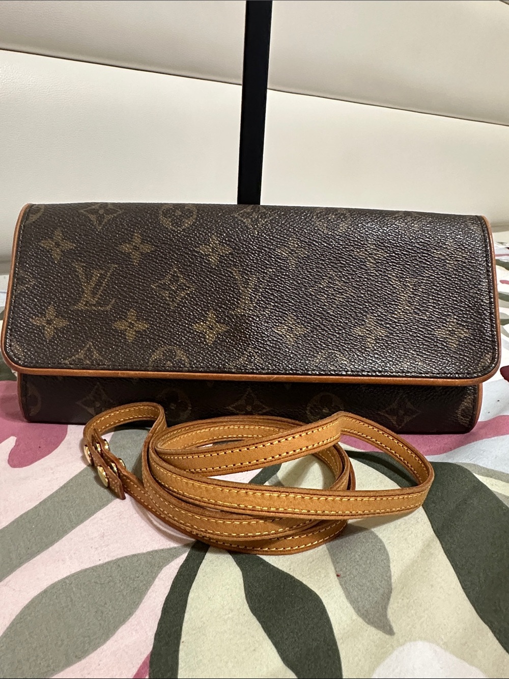 Louis Vuitton Classic Monogram Twin Pochette